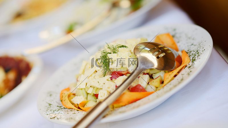 电商平台膨化食品检测报告：揭秘背后的标准与要求